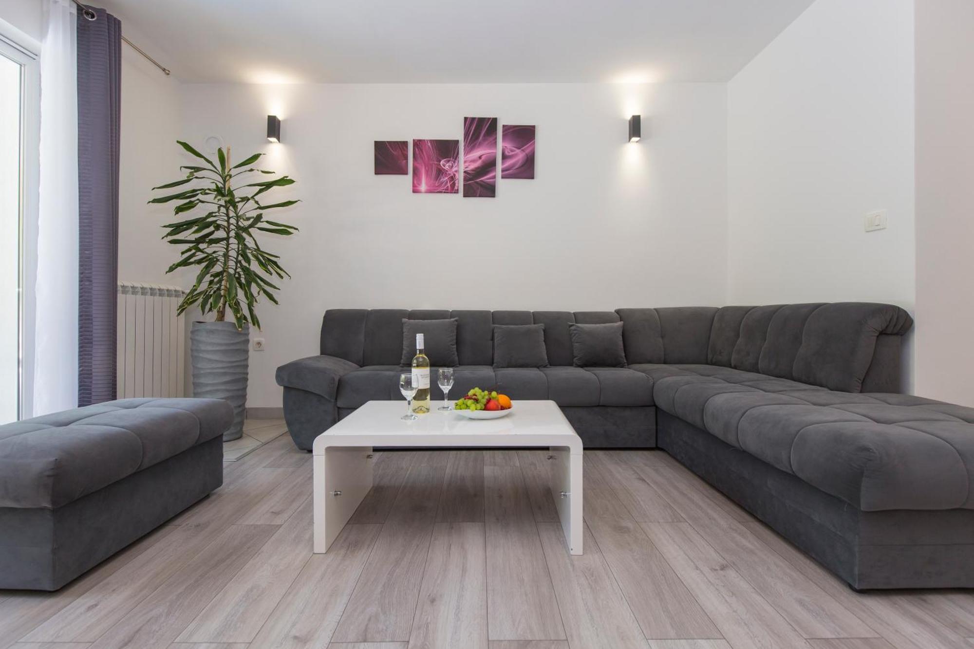 Holiday Home Rea لابين المظهر الخارجي الصورة