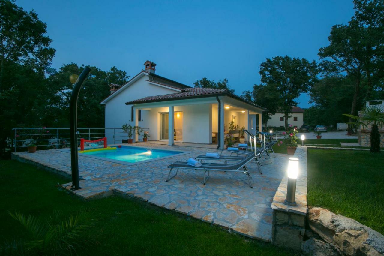 Holiday Home Rea لابين المظهر الخارجي الصورة